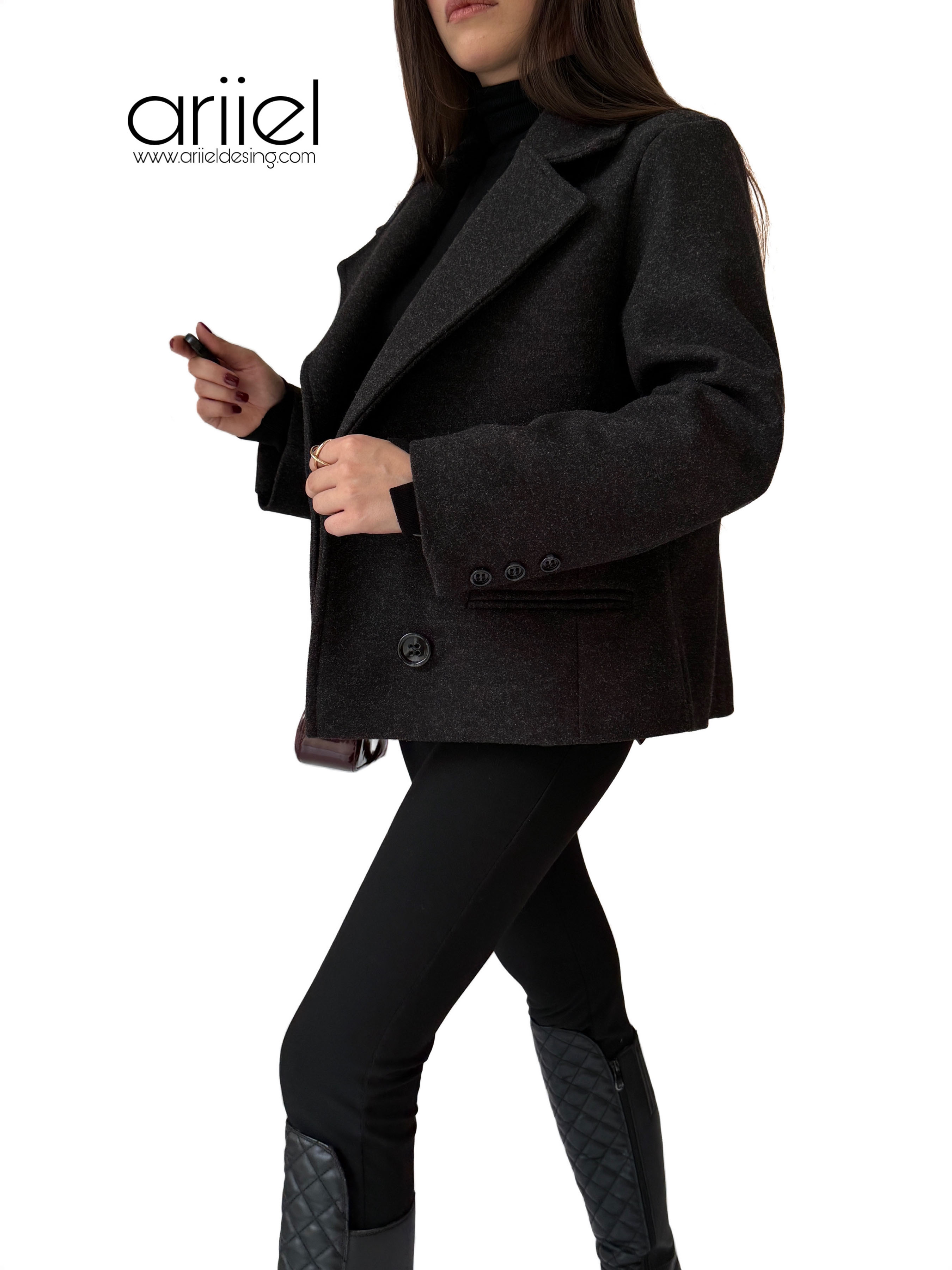 پالتو Valeria آریل